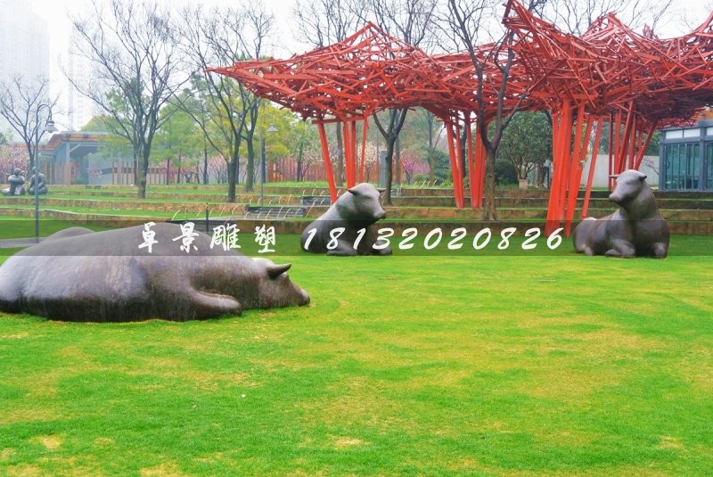 抽象牛銅雕，公園動物銅雕