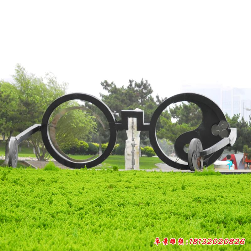 不銹鋼公園景觀眼鏡雕塑